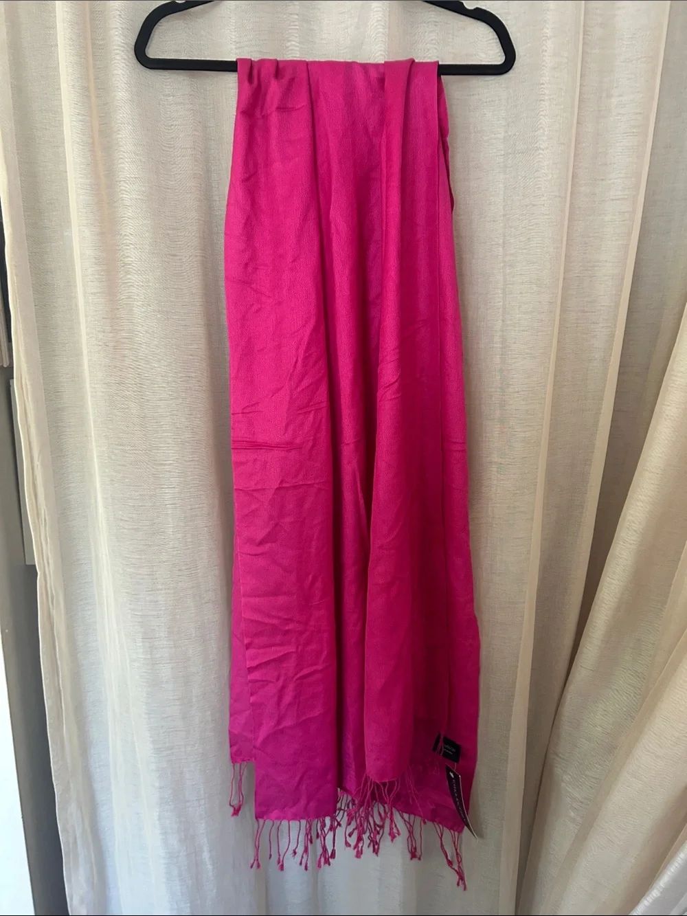 Cashmere and silk scarf/wrap, nwt